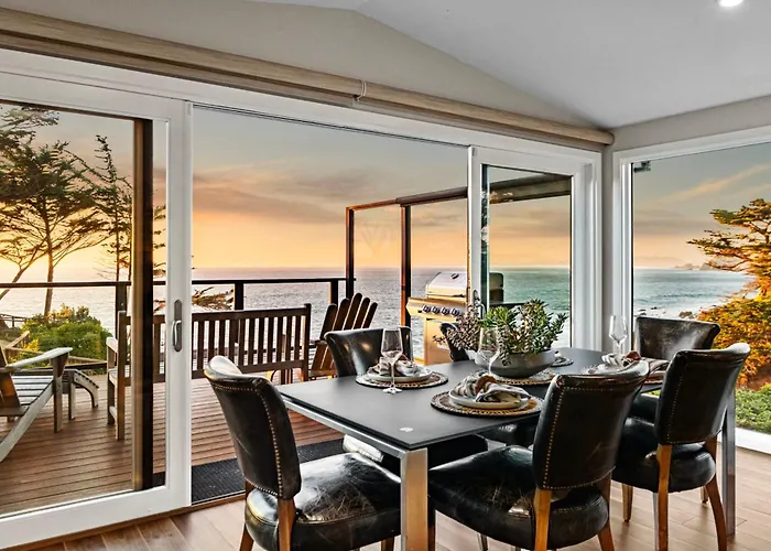 Entire Private Coastal Retreat - Spectacular Ocean Views Whot Tub